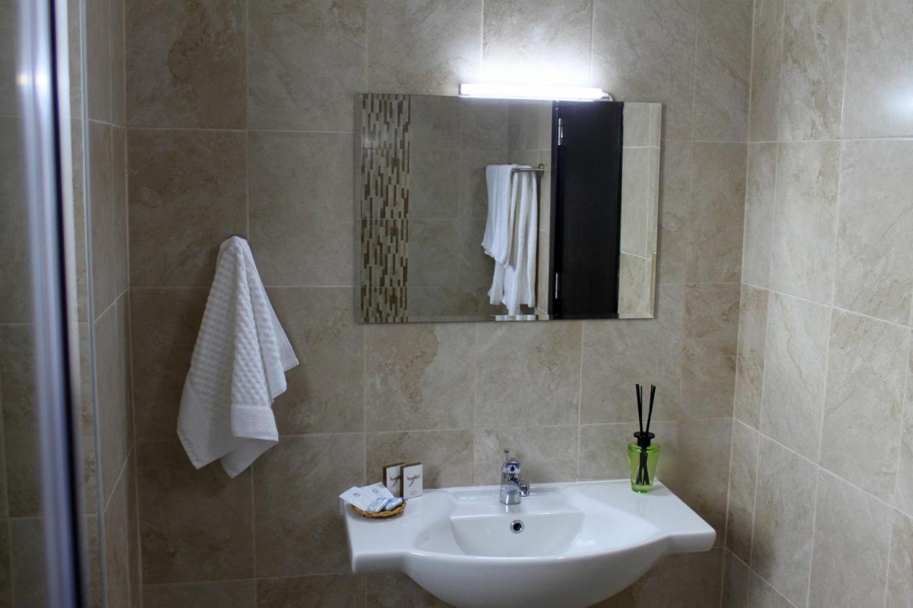 לוזנטס Sea & Hill Guest Houses Хотелски Тип מראה חיצוני תמונה