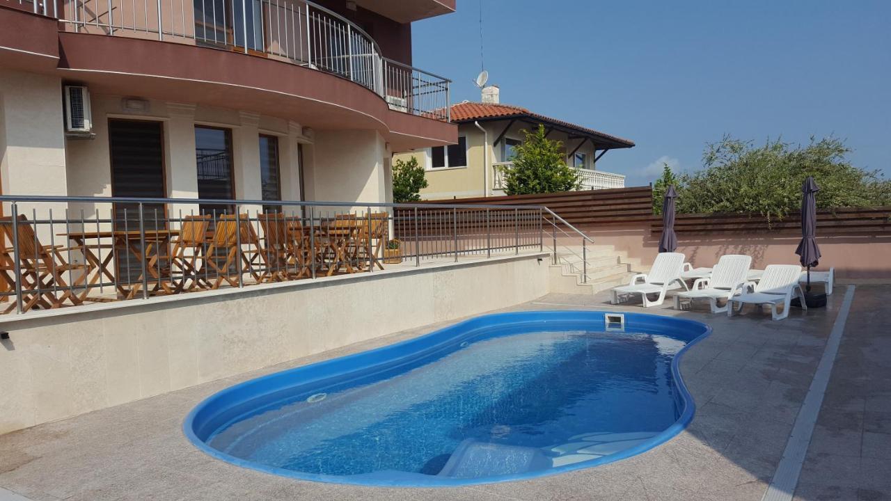 לוזנטס Sea & Hill Guest Houses Хотелски Тип מראה חיצוני תמונה